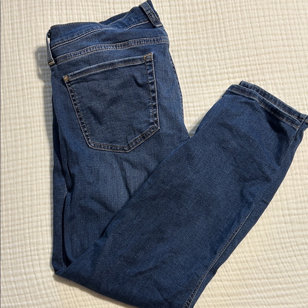 7 For All Mankind Dark Blue Ankle Length Jeans size 29